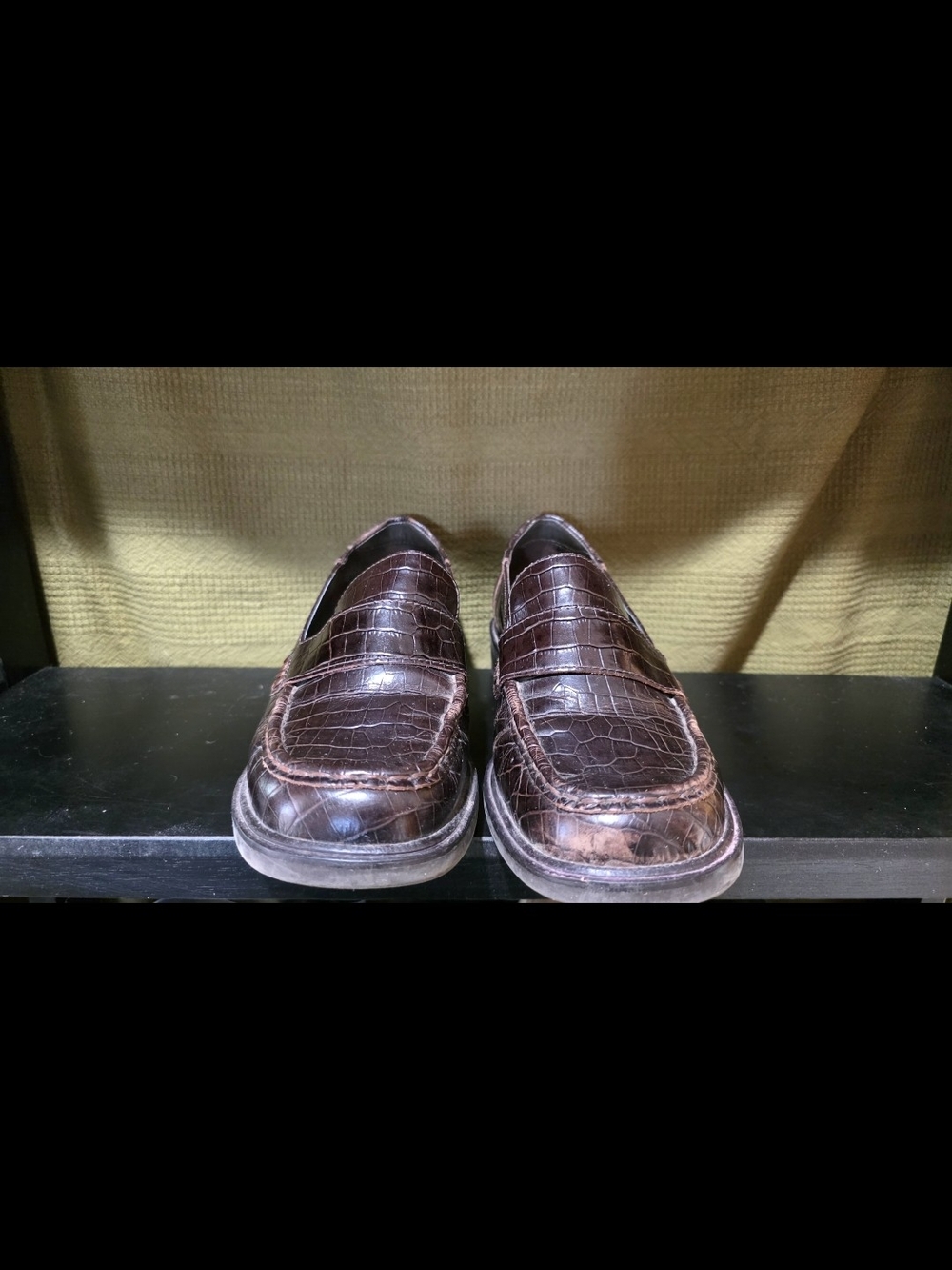 Rockport Women's Brown Croc-Embossed Slip-On Loafers